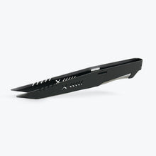 Load image into Gallery viewer, Razor Black Tongs